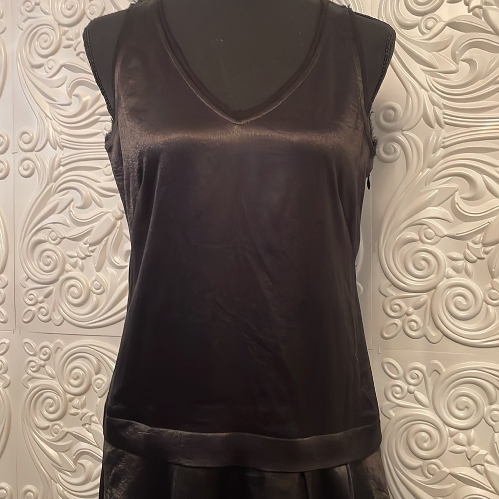 Adrianna Papell Size 4 Black midi dress - Picture 3 of 11